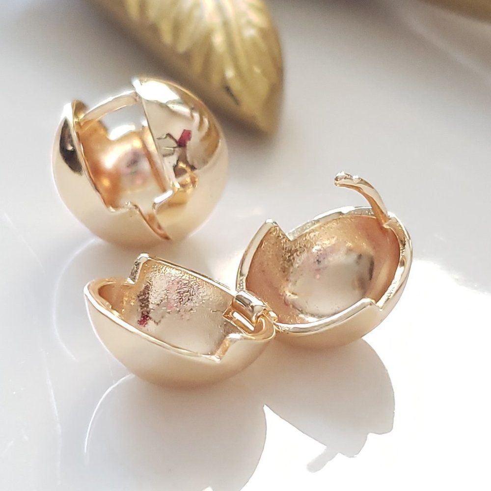 New! Anthro Gold Huggie Earrings - Picture 3 of 12